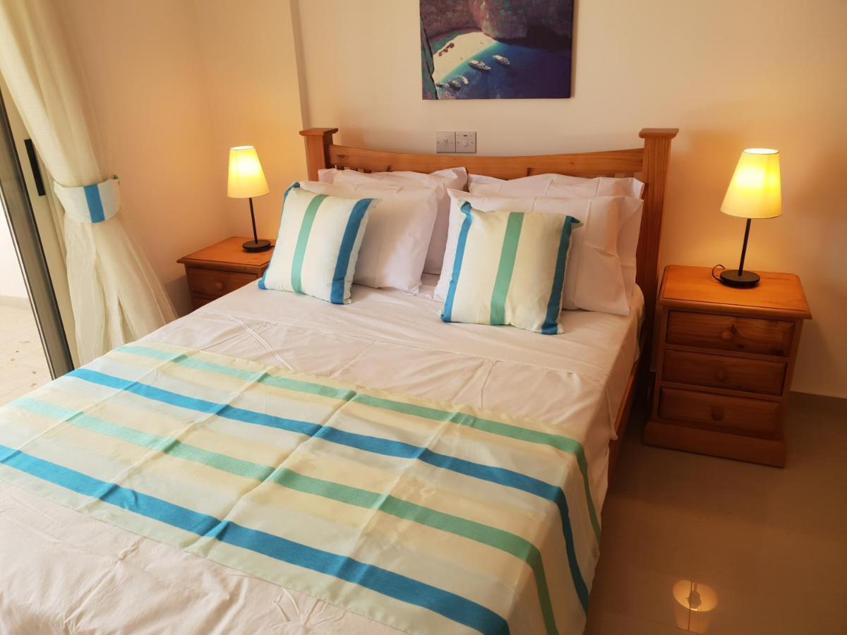 Ground Floor One Bedroom Apartment, Vanessa Complex ペイヤ エクステリア 写真